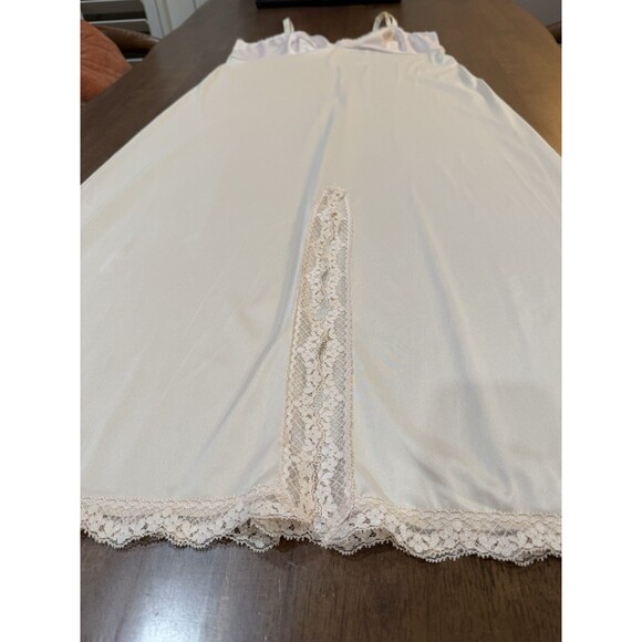 Vintage Sears Doesn’t Slip Full Slip Dress 1950s Lingerie Nylon Lace Pink 40 USA - Picture 10 of 15